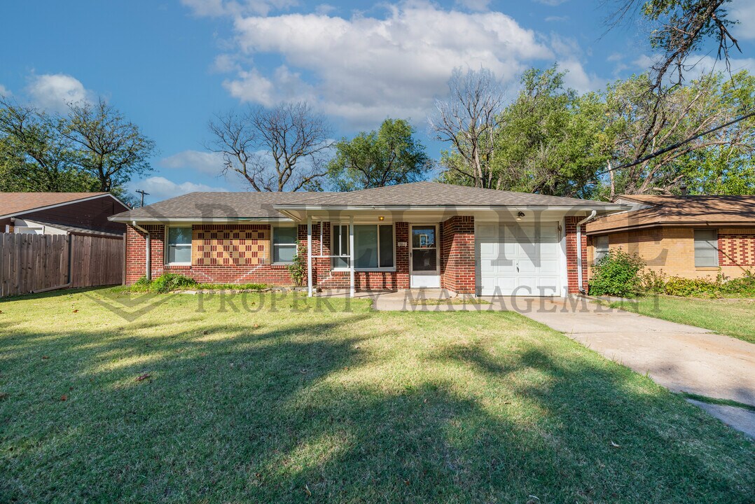 2231 S Hiram St in Wichita, KS - Building Photo