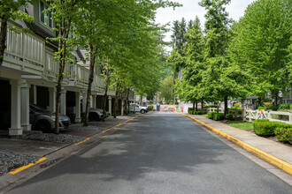 9609 182nd Plz NE in Redmond, WA - Foto de edificio - Building Photo