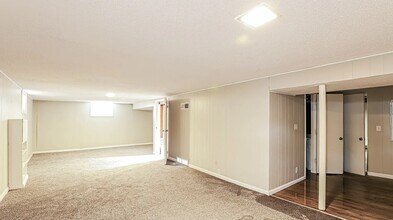3216 Englewood Terrace in Independence, MO - Building Photo - Building Photo