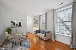 2305 18th St NW in Washington, DC - Building Photo