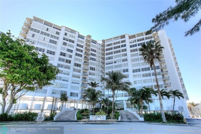 property at 11930 N Bayshore Dr