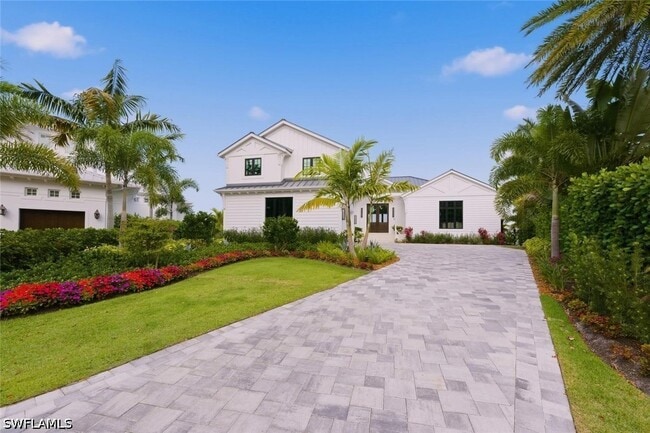200 Bahia Point in Naples, FL - Building Photo - Building Photo