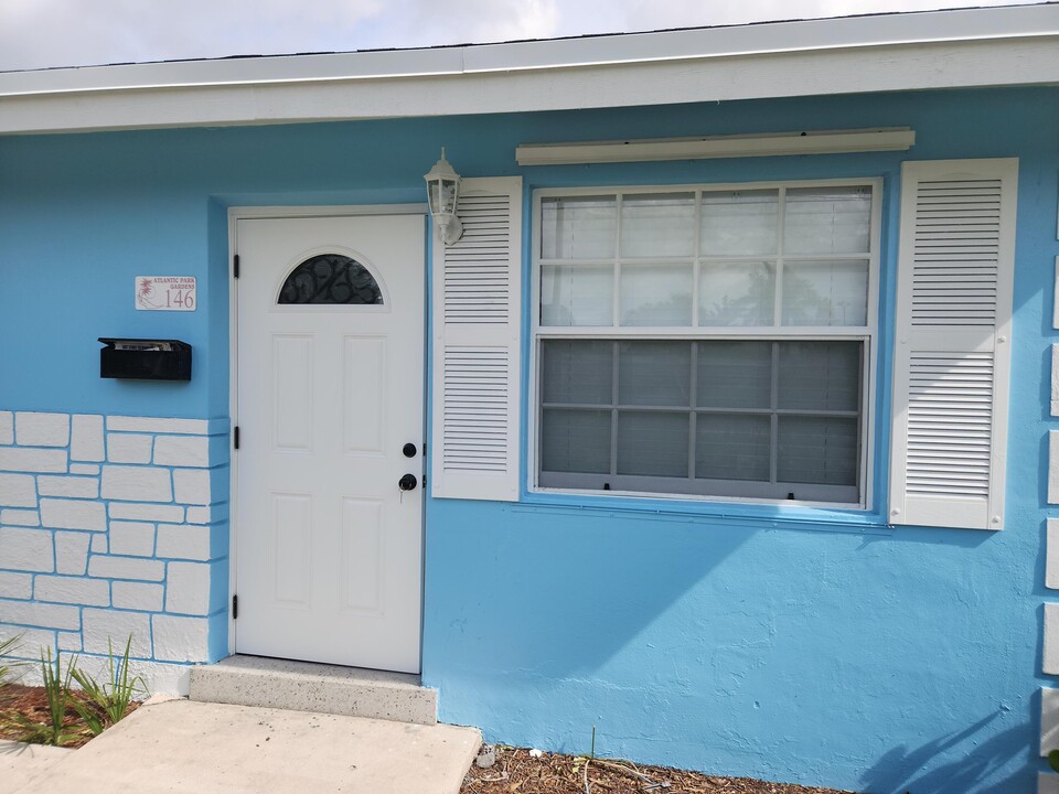146 SW 13th Ave in Delray Beach, FL - Foto de edificio