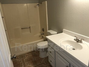 920 Vermont Ave in Turlock, CA - Building Photo - Building Photo