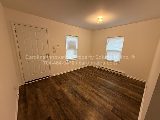 1800 Newland Rd in Charlotte, NC - Building Photo - Building Photo