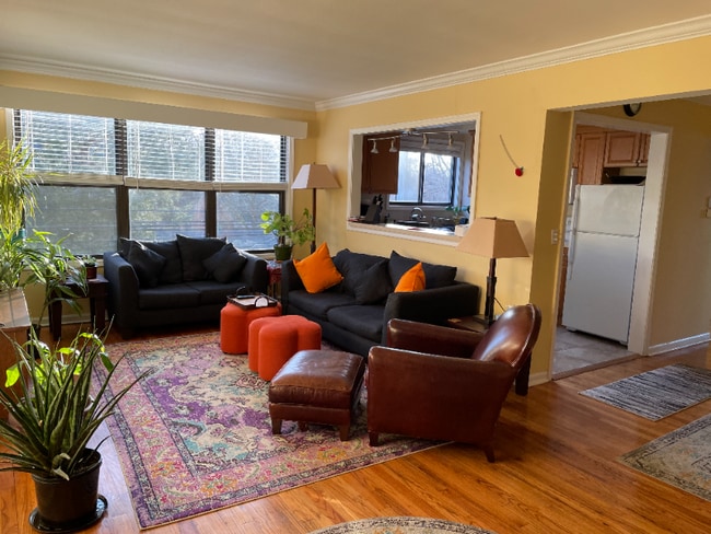 property at 25835 Woodward Ave