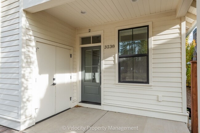 3238 NW Celilo Ln in Bend, OR - Building Photo - Building Photo