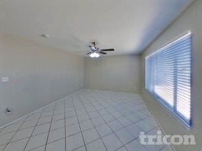 7100 W Cheryl Dr in Peoria, AZ - Foto de edificio - Building Photo