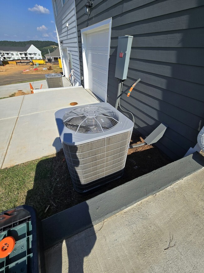 111 Park Ridge Cir in Emerson, GA - Foto de edificio - Building Photo