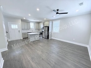 1405 Pleasant Dr in Oxford, MS - Building Photo - Building Photo