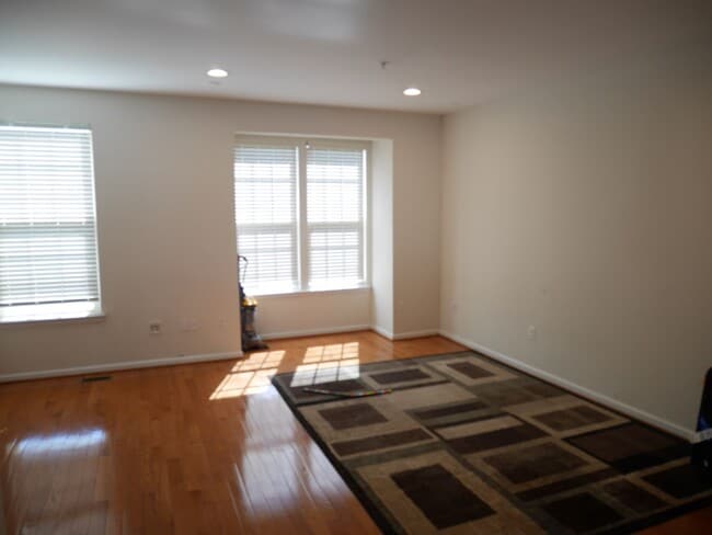 9455 Virginia Jane Way in Owings Mills, MD - Building Photo - Building Photo