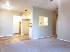 989 Barkley Cir in Norman, OK - Building Photo - Building Photo