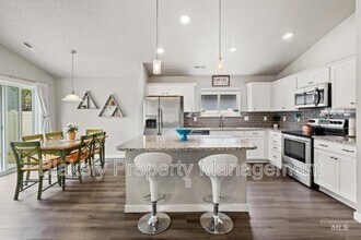 260 W Waukesha St in Meridian, ID - Building Photo - Building Photo
