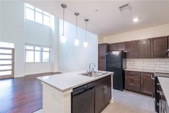 6700 Menchaca Rd-Unit -23 in Austin, TX - Building Photo - Building Photo