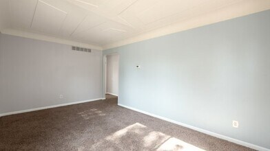 6703 Campbell St in Taylor, MI - Building Photo - Building Photo