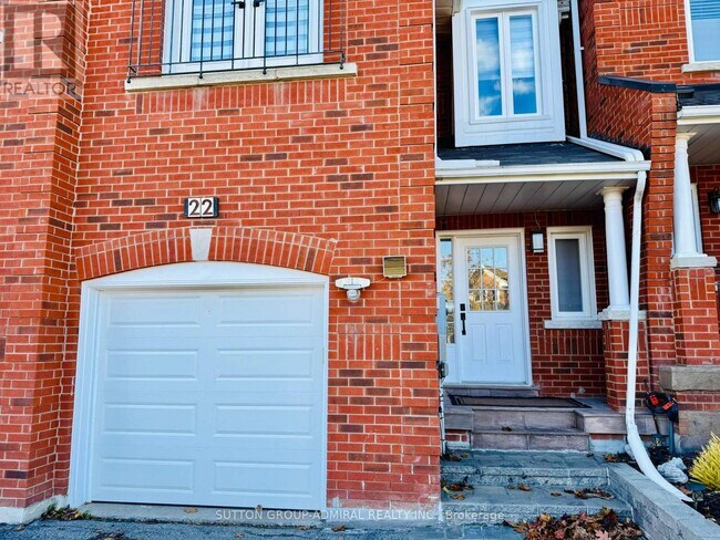 22 Casa Grande St in Richmond Hill, ON - Building Photo - Building Photo