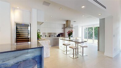 10420 SW 64th St in Miami, FL - Foto de edificio - Building Photo