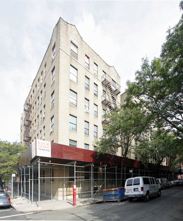 1075 Longfellow Ave in Bronx, NY - Building Photo