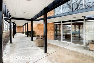 8544 Niles Center Rd in Skokie, IL - Building Photo - Building Photo