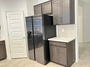 8809 W Windsor Blvd in Glendale, AZ - Building Photo - Building Photo