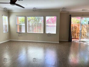 370 Cobalt Dr in Vista, CA - Building Photo - Building Photo