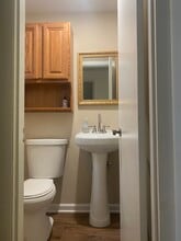 933 Cedarwood Dr in Pittsburgh, PA - Building Photo - Building Photo