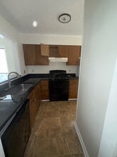 5726 Waters Edge Dr in Fayetteville, NC - Building Photo - Building Photo