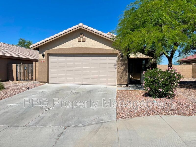 86 N 238th Ln in Buckeye, AZ - Building Photo