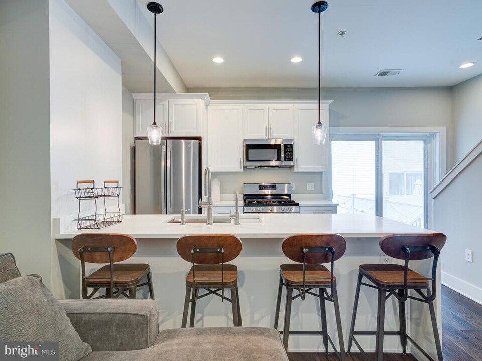 1118 Dunton St in Philadelphia, PA - Building Photo