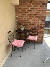 2521 Metairie Lawn Dr, Unit 12-305 NEW PRICE 1000.00 in Metairie, LA - Foto de edificio - Building Photo