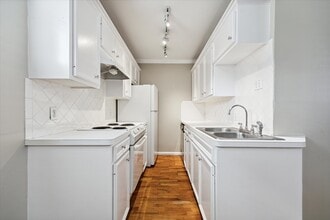 3620 Garrott in Houston, TX - Foto de edificio - Building Photo