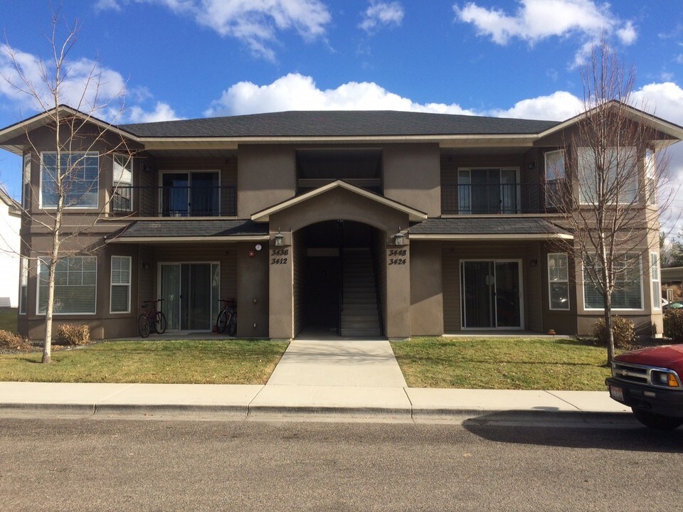 3412 S Milan Ave in Meridian, ID - Foto de edificio