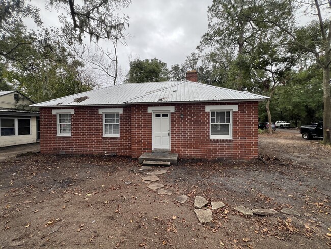 3602 Norwich St in Brunswick, GA - Building Photo - Building Photo