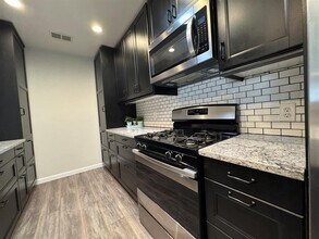 2006 Ash St in Georgetown, TX - Building Photo - Building Photo