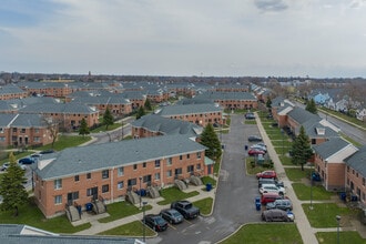 Langfield Homes in Buffalo, NY - Foto de edificio - Building Photo