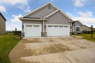 1503 Yankee Ln in Champaign, IL - Building Photo - Building Photo
