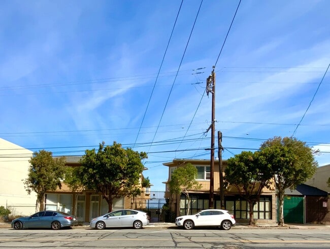 728 Innes Ave in San Francisco, CA - Building Photo - Building Photo