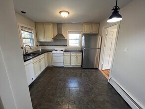 30 Stearns Rd in Belmont, MA - Building Photo - Building Photo