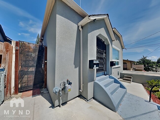 property at 2860 Montana St