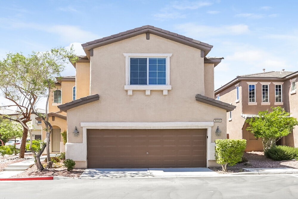 8229 Brilliant Pompon in Las Vegas, NV - Building Photo