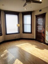 2230 W Augusta Blvd in Chicago, IL - Building Photo - Building Photo
