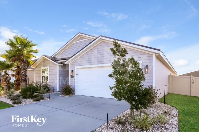 15646 Chir Pine Dr in Jacksonville, FL - Foto de edificio - Building Photo