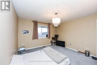16 Wilmont Ct in Brampton, ON - Building Photo - Building Photo
