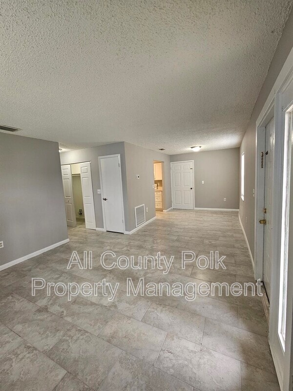 238 Mary Catherine Ct in Lakeland, FL - Building Photo - Building Photo