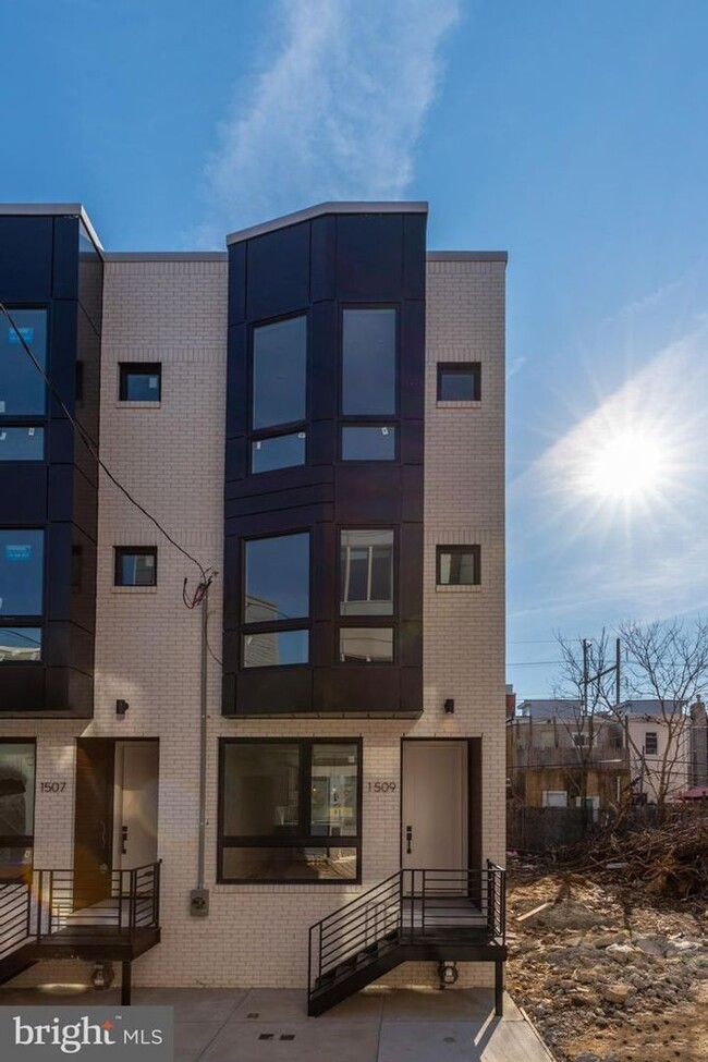 1509 S Bambrey St in Philadelphia, PA - Building Photo - Building Photo