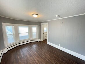 114 S Jewett St-Unit -3 in Manchester, NH - Building Photo - Building Photo