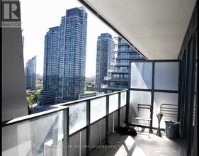 20-1420 Shore Breeze Dr in Toronto, ON - Building Photo - Building Photo