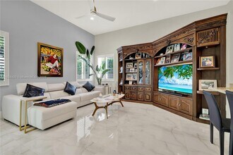 8487 SW 138th Ter in Palmetto Bay, FL - Building Photo - Building Photo