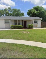 6350 SW 3rd St in Pembroke Pines, FL - Building Photo
