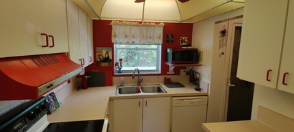 1100 Ponce De Leon Cir in Vero Beach, FL - Building Photo - Building Photo
